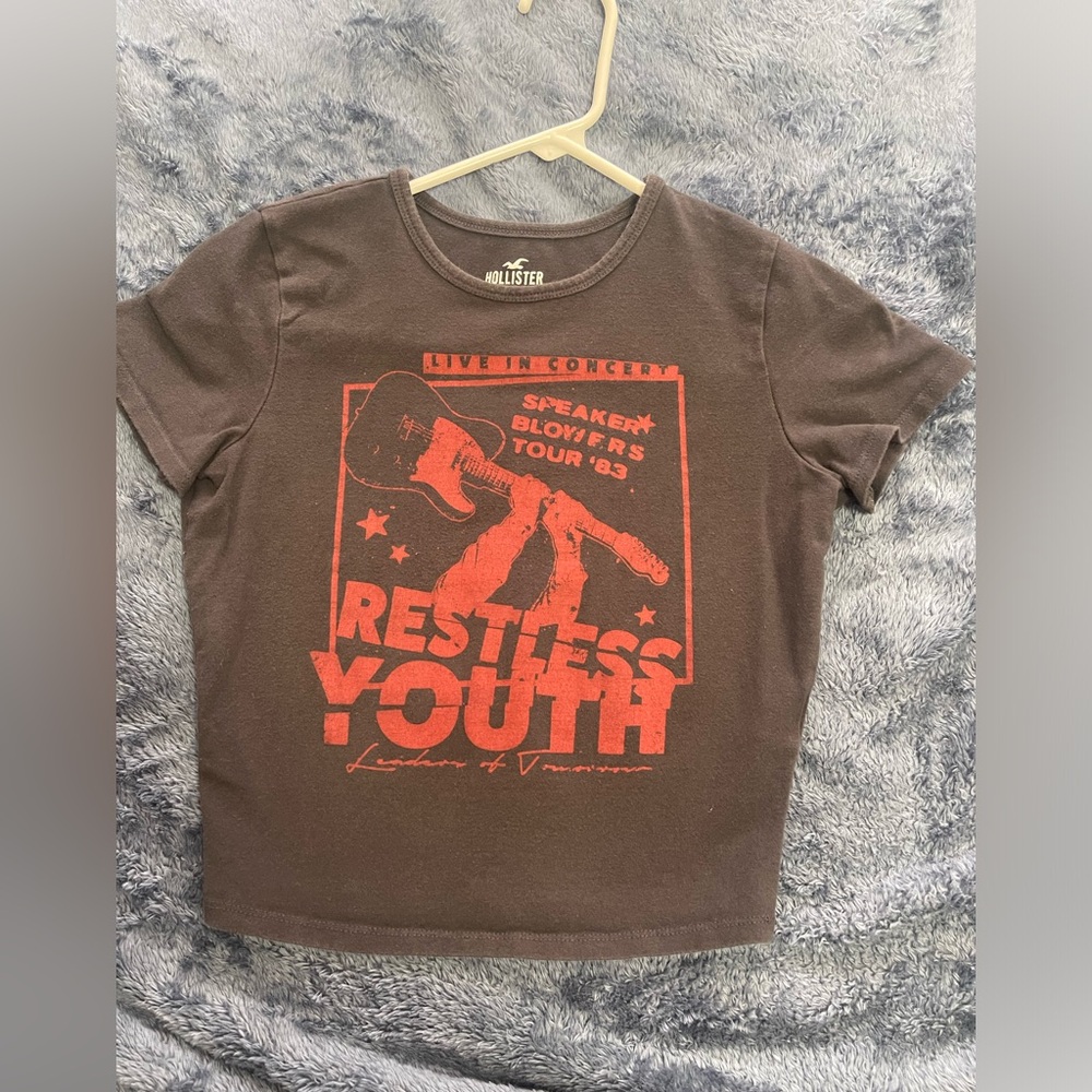 Hollister Graphic Baby Tee